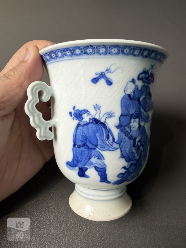 清乾隆 青花浆胎八仙人物图双耳杯 - 图3